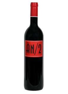 Raudonas vynas An-2 -
